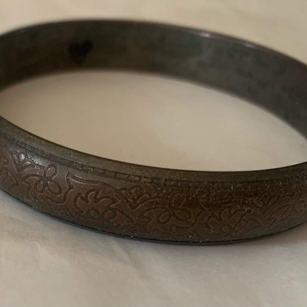 Bangle bracelets - Picture 2 of 5